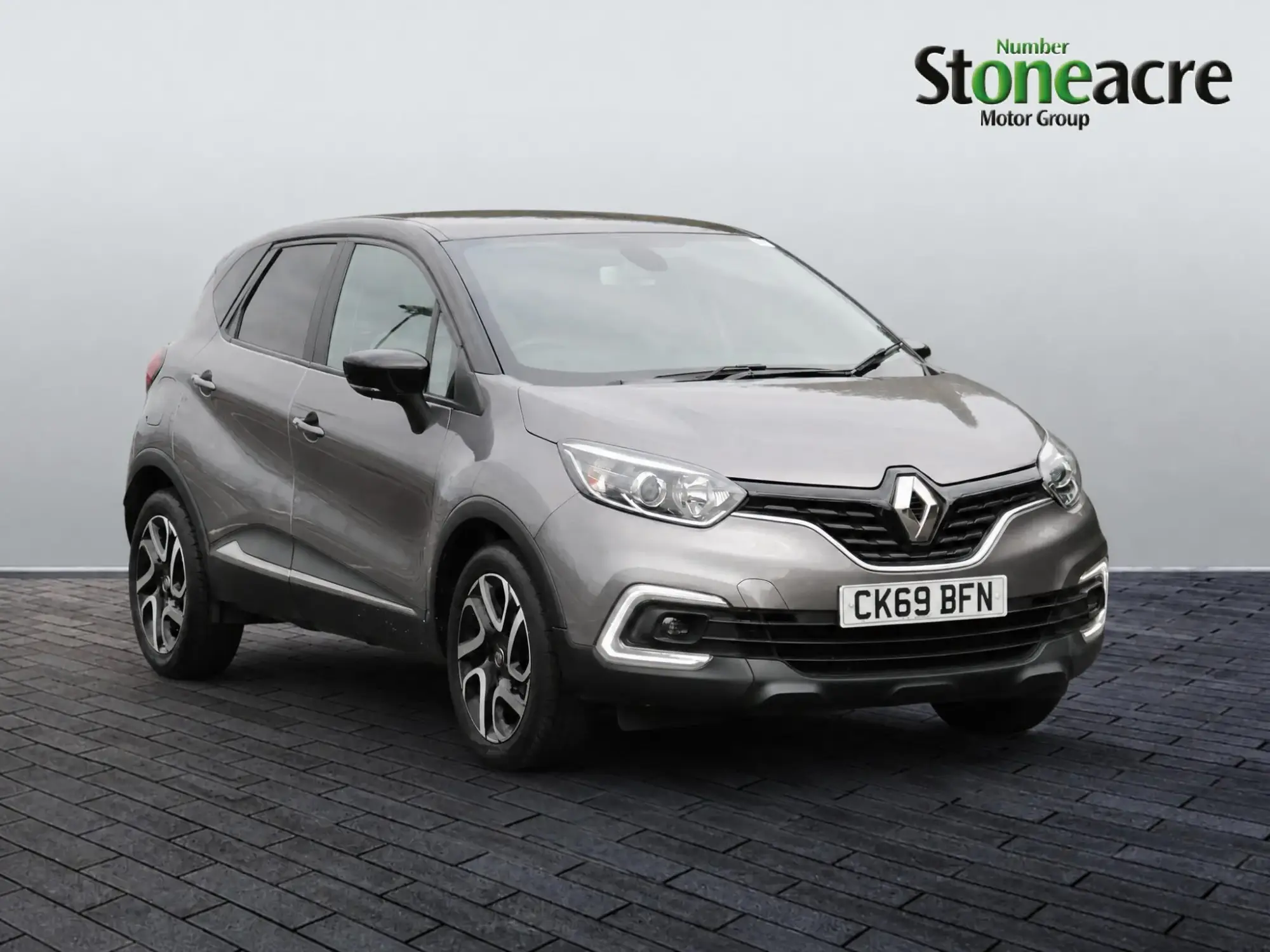 Renault Captur Image 1