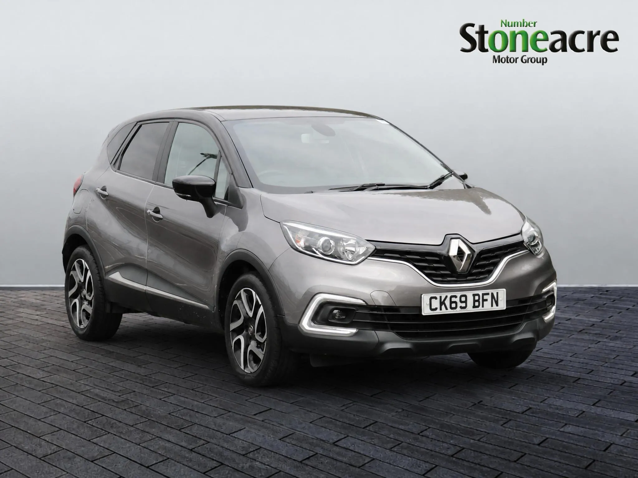 Renault Captur undefined 0.9 TCE 90 Iconic 5dr