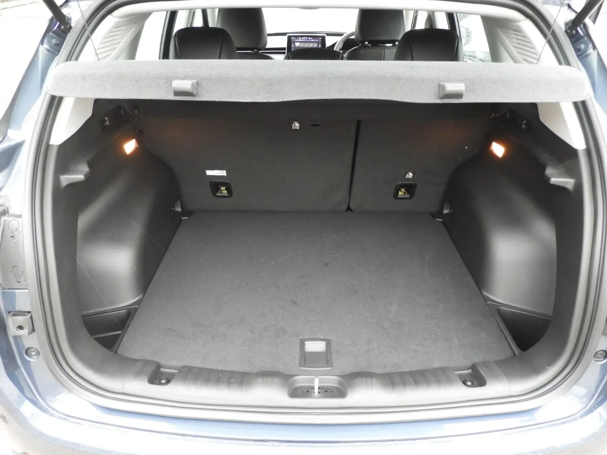 Jeep Compass 4XE Image 15