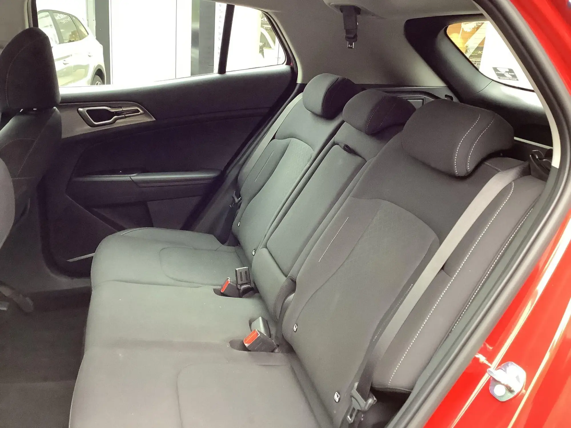 Kia Sportage Image 12