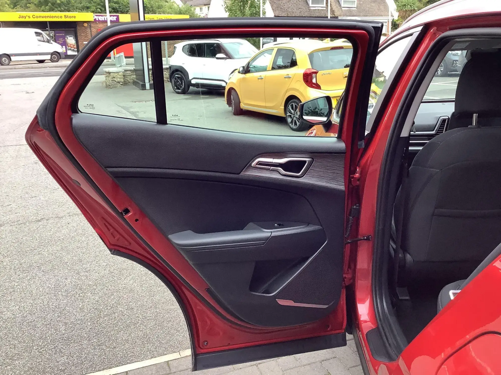 Kia Sportage Image 24