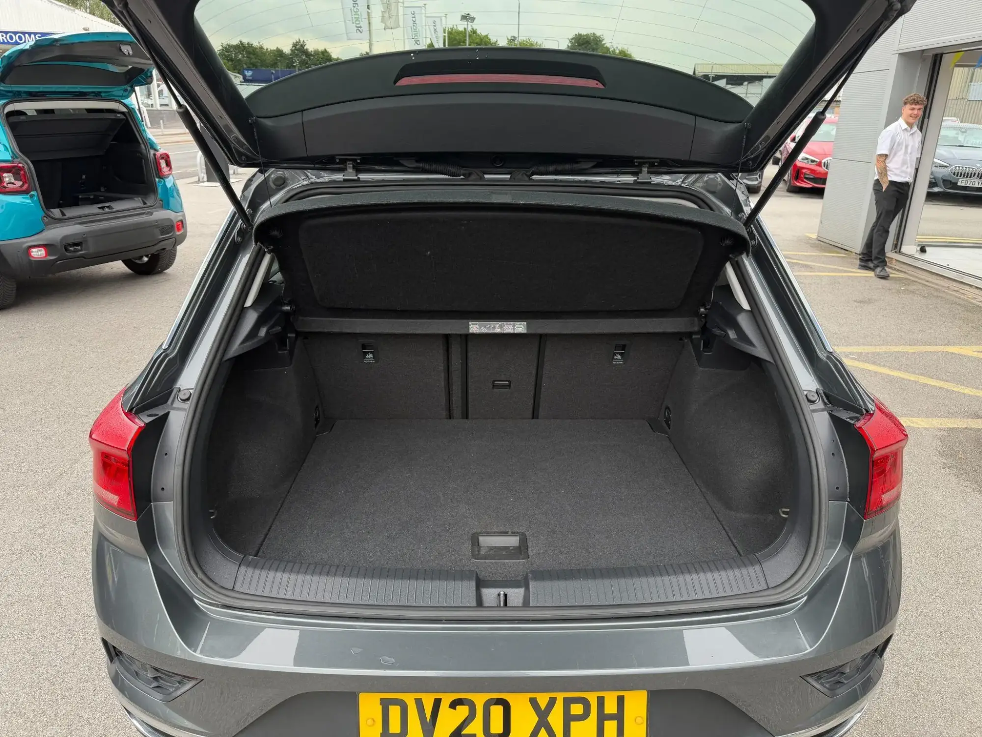 Volkswagen T-Roc Image 9