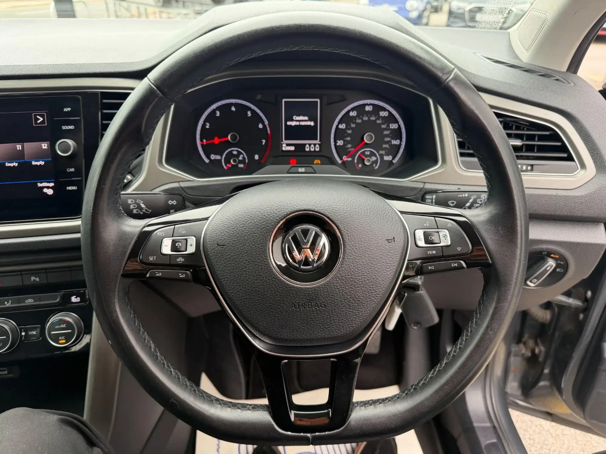 Volkswagen T-Roc Image 13