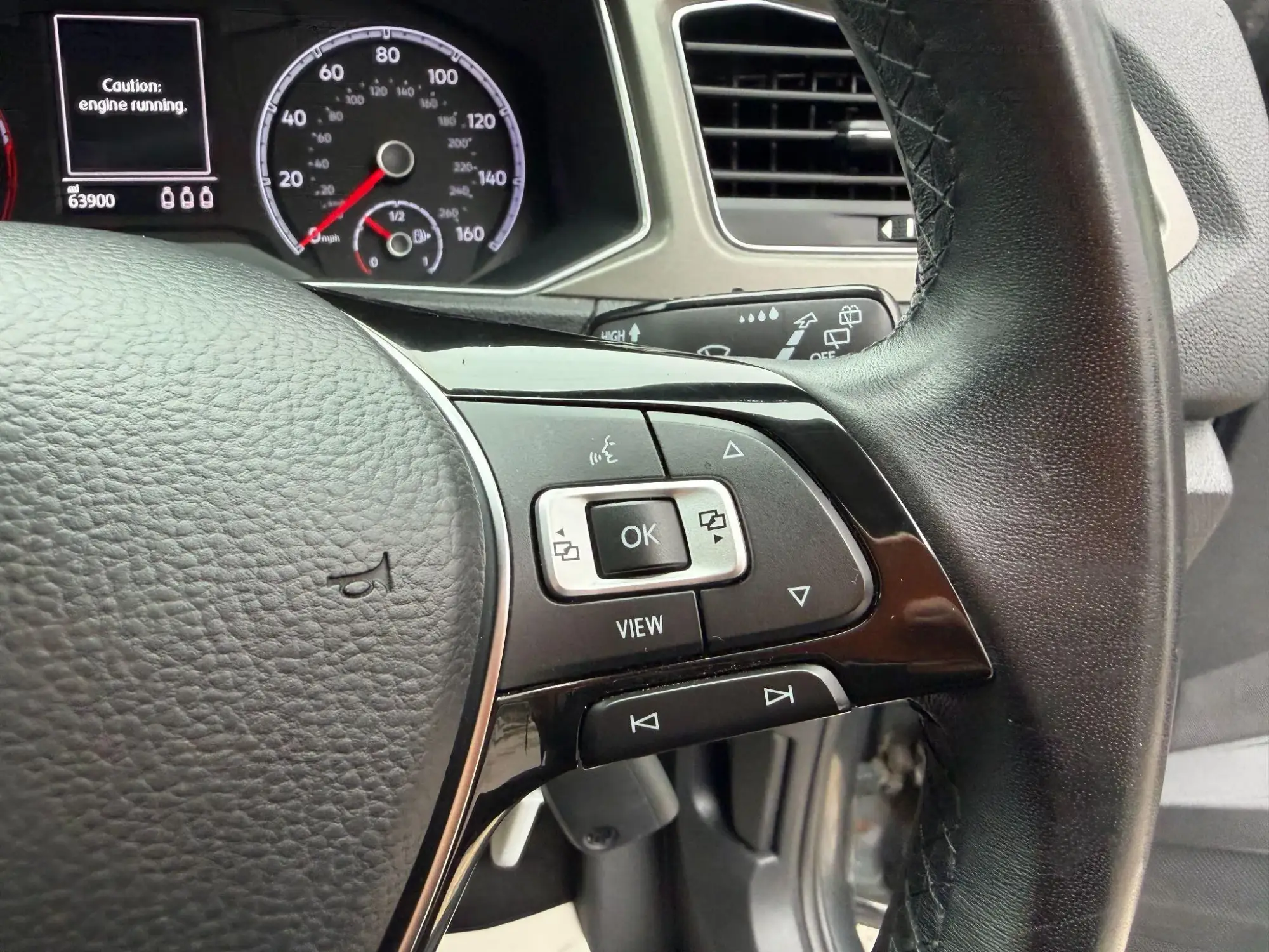 Volkswagen T-Roc Image 14