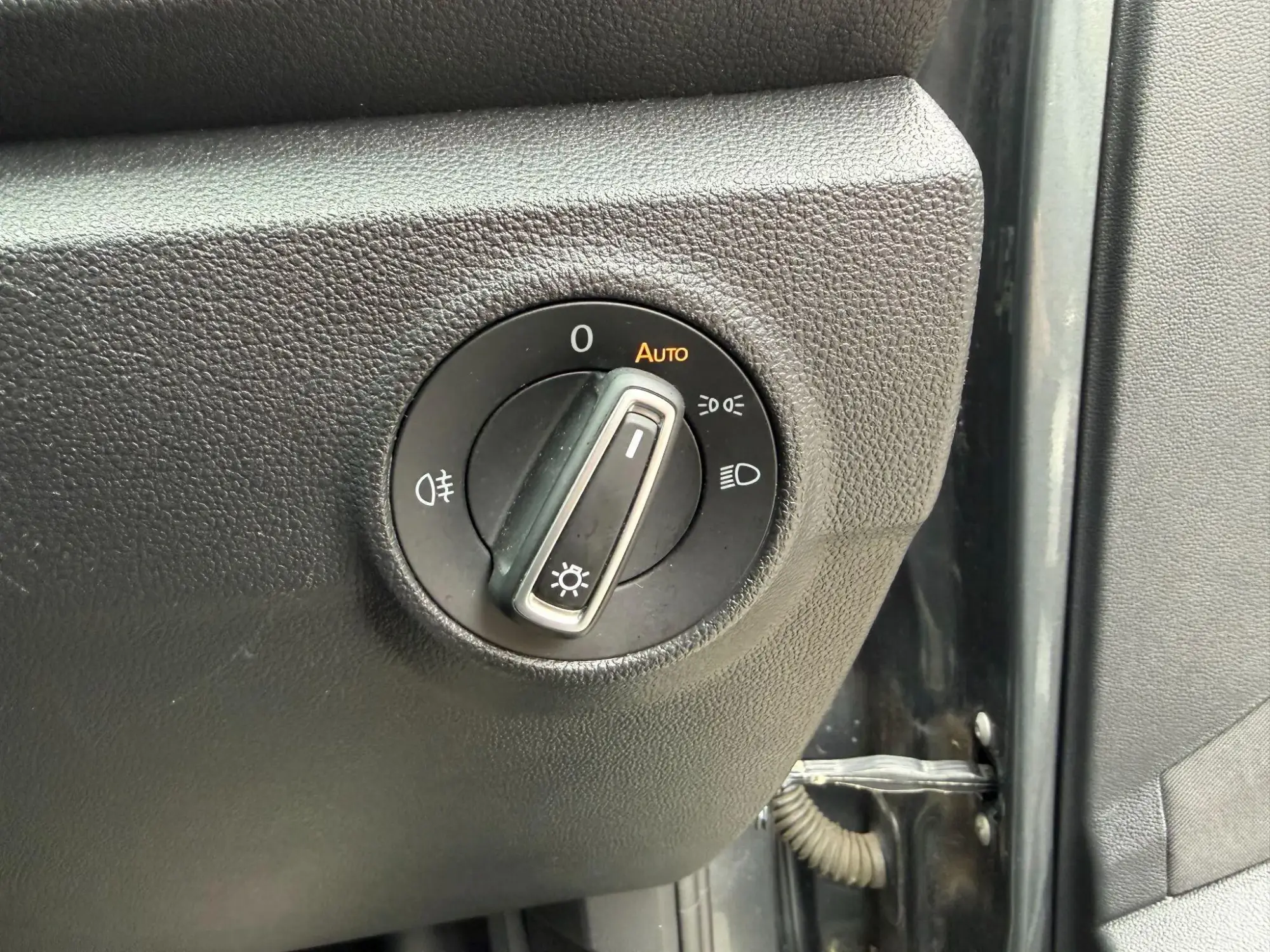 Volkswagen T-Roc Image 21