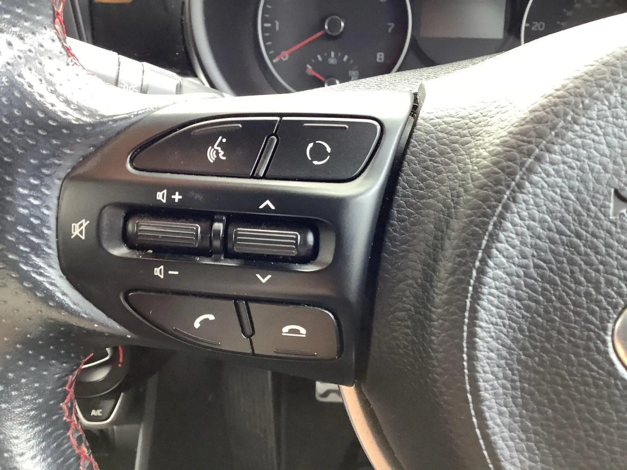 Kia Picanto Image 13