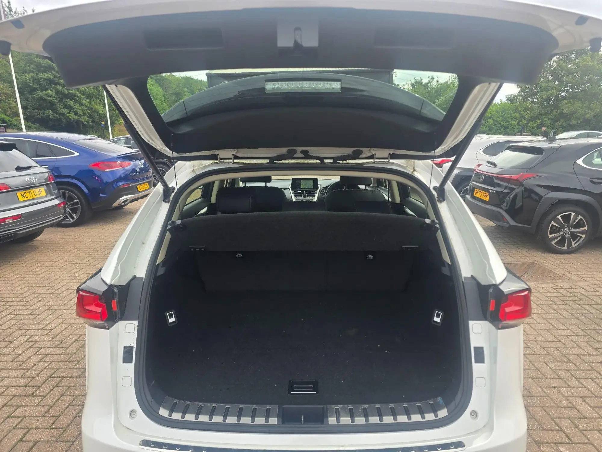 Lexus NX Self-Charging Hybrid Image 10 Lexus NX Self-Charging Hybrid Image 10