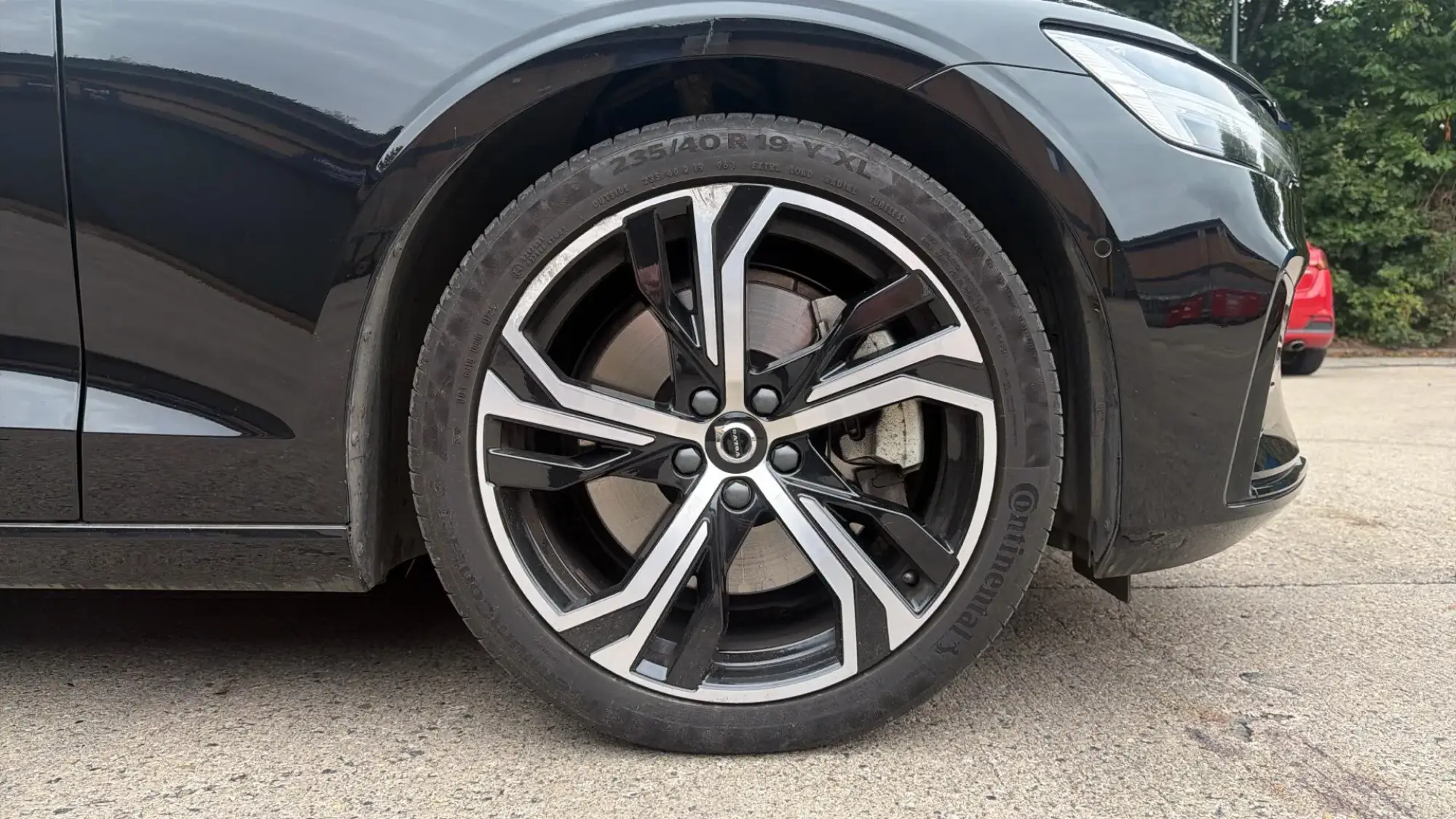 Volvo S60 Image 9