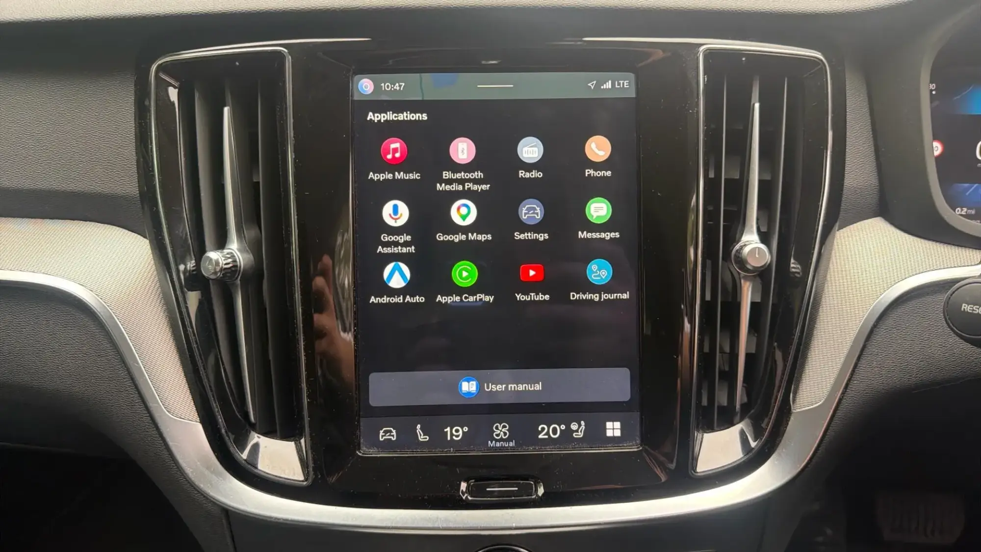 Volvo S60 Image 12