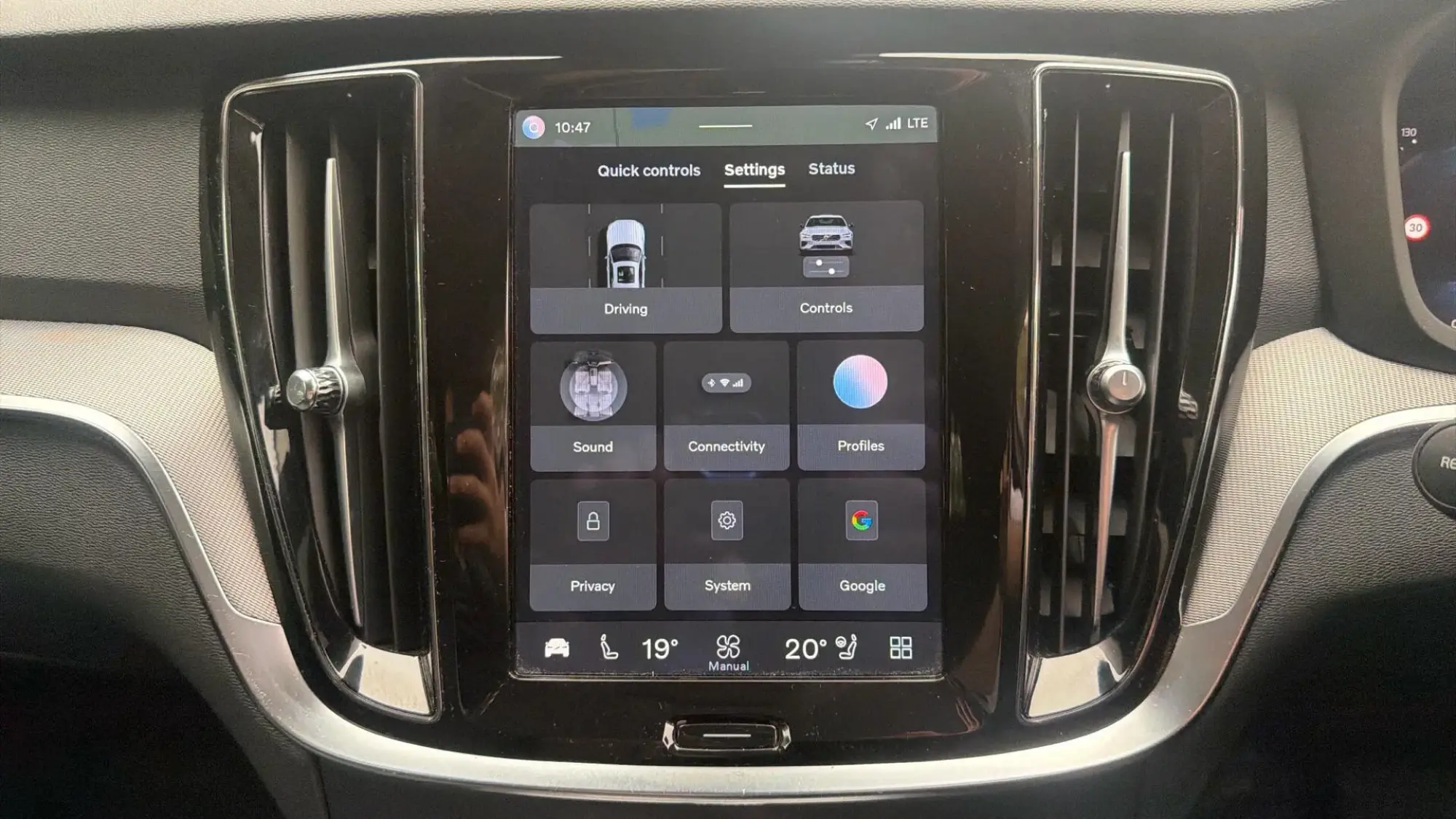 Volvo S60 Image 16