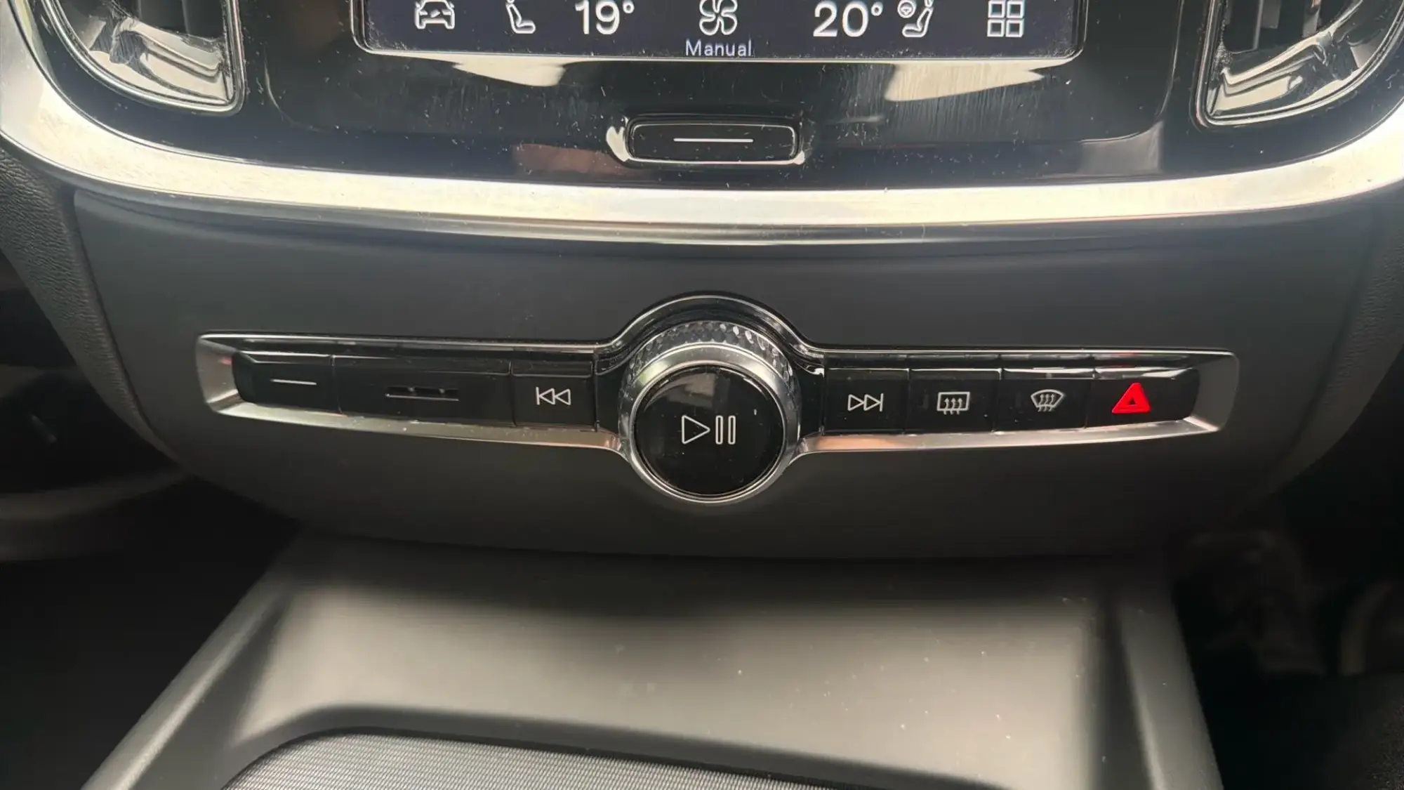Volvo S60 Image 35