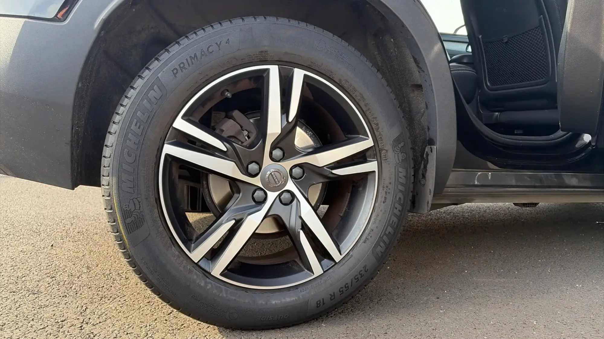 Volvo XC40 Image 9