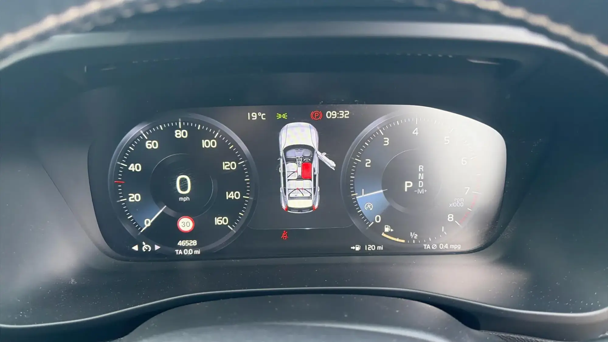 Volvo XC40 Image 11