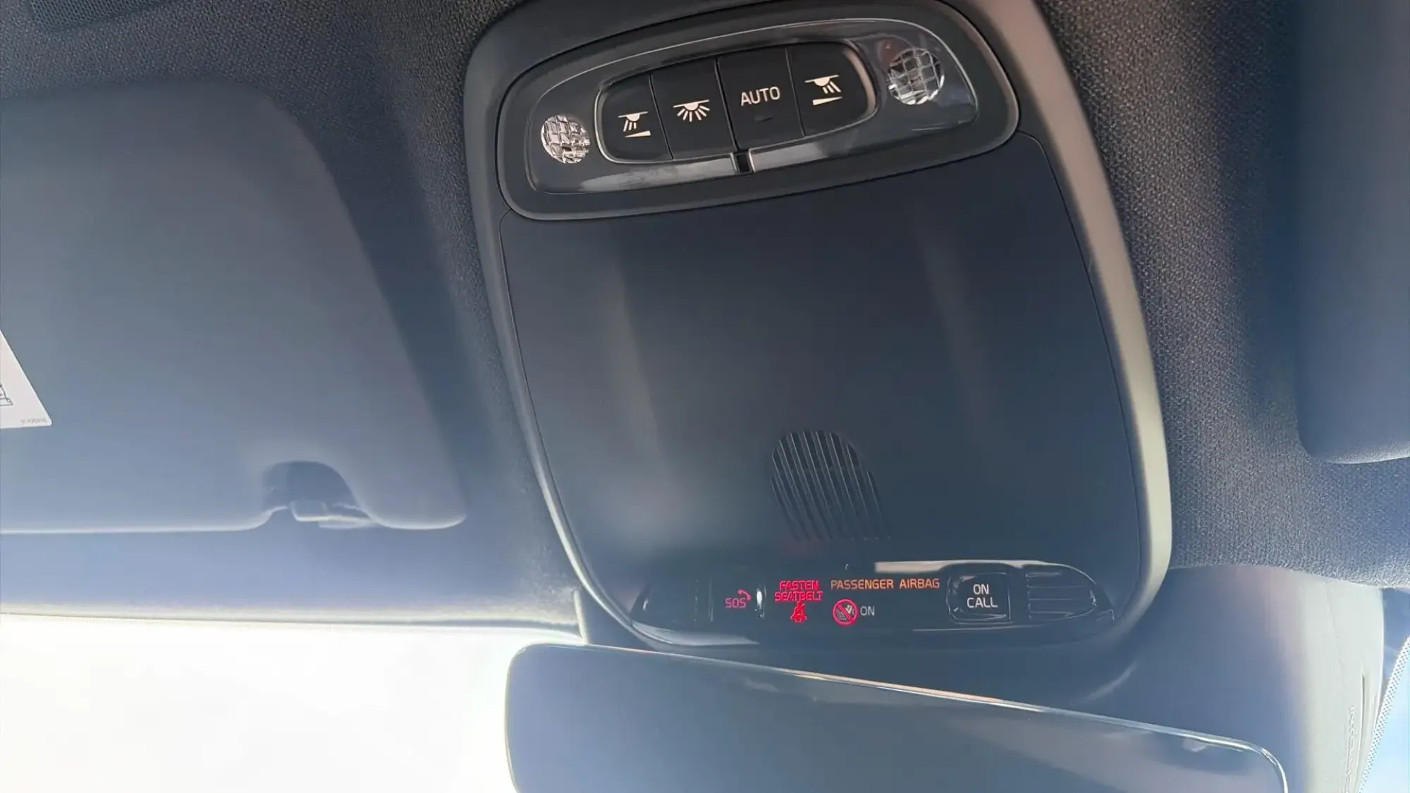 Volvo XC40 Image 28