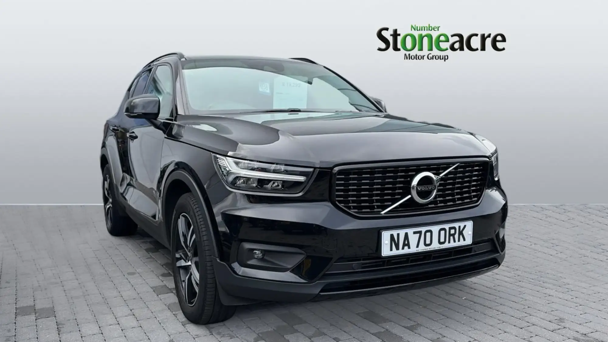 Volvo XC40 Image 1