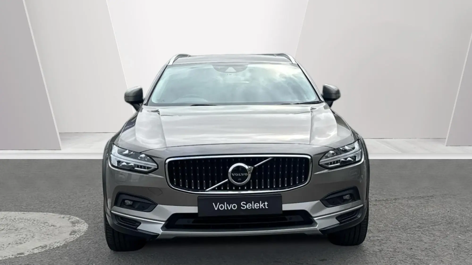 Volvo V90 Cross Country Image 42