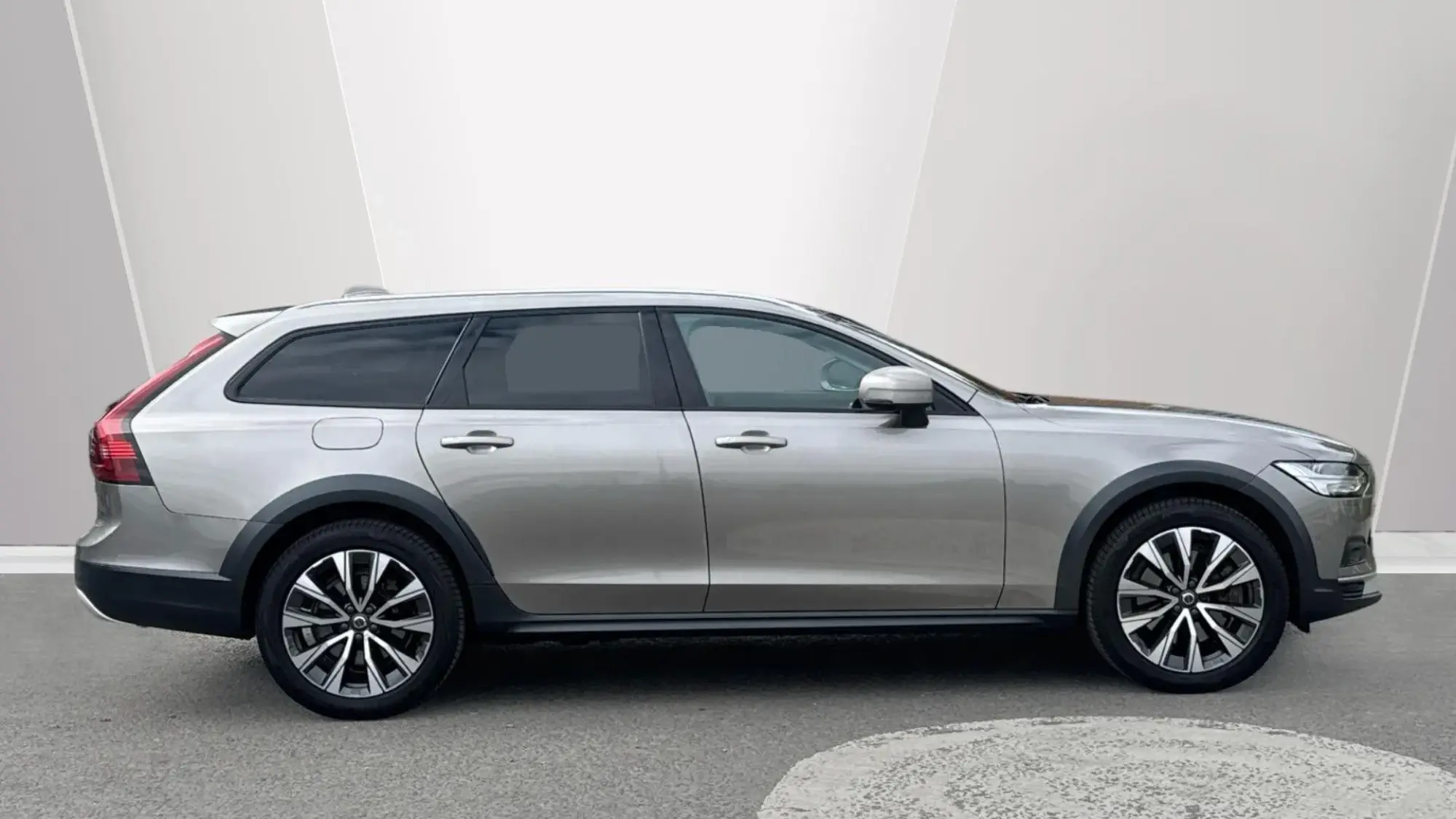 Volvo V90 Cross Country Image 44
