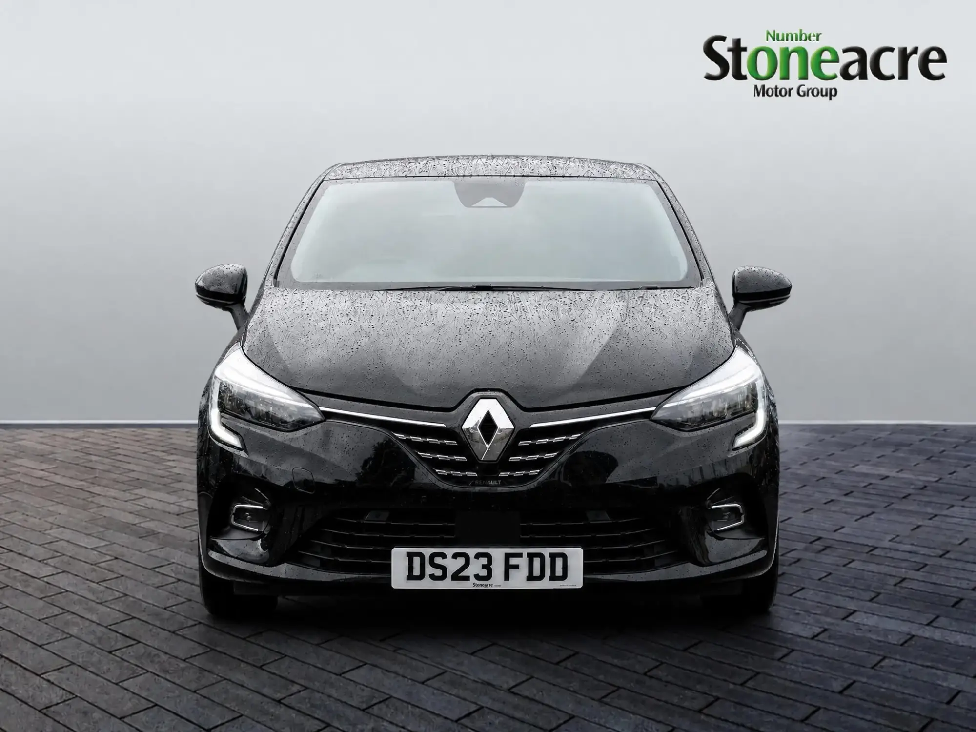 Renault Clio E-Tech Image 2 Renault Clio E-Tech Image 2