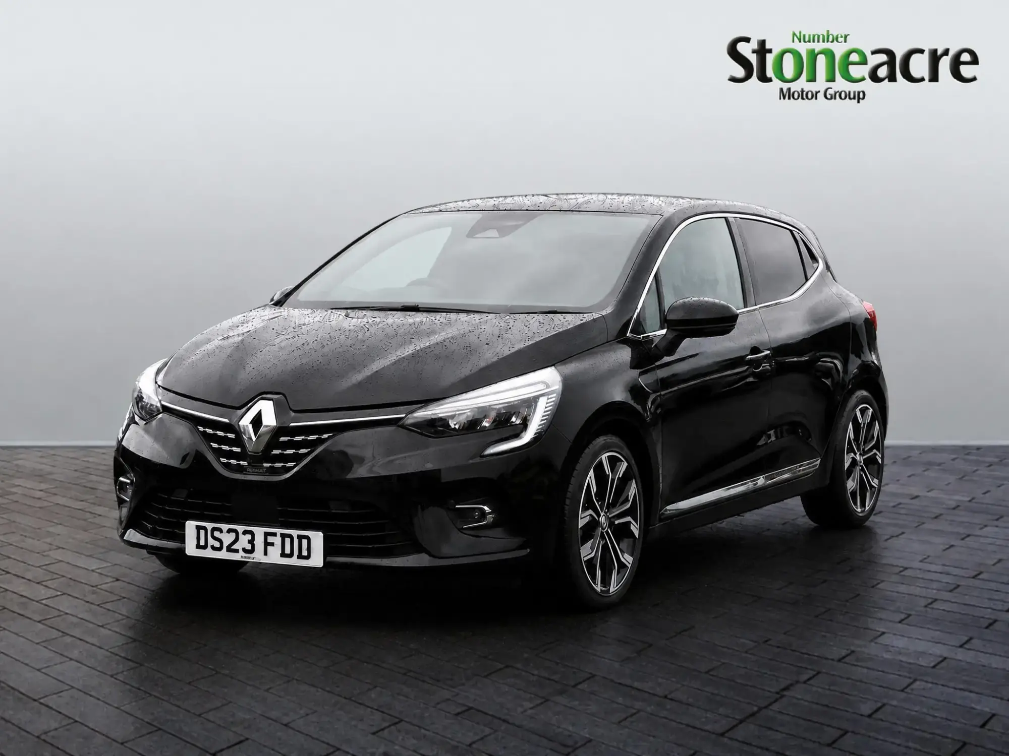 Renault Clio E-Tech Image 3 Renault Clio E-Tech Image 3