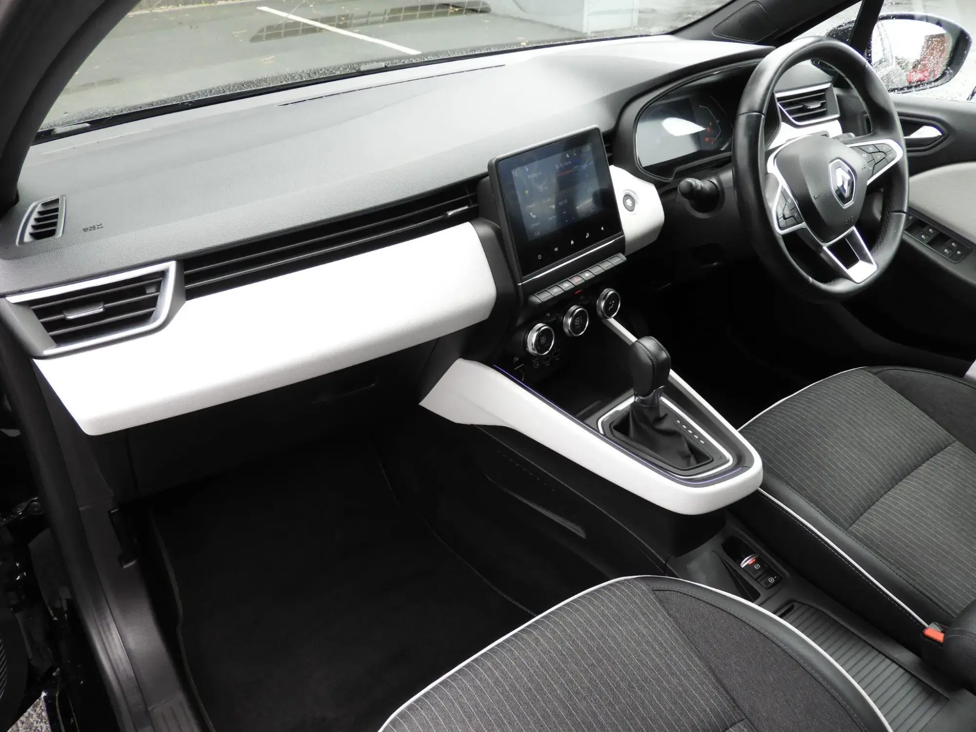 Renault Clio E-Tech Image 31 Renault Clio E-Tech Image 31