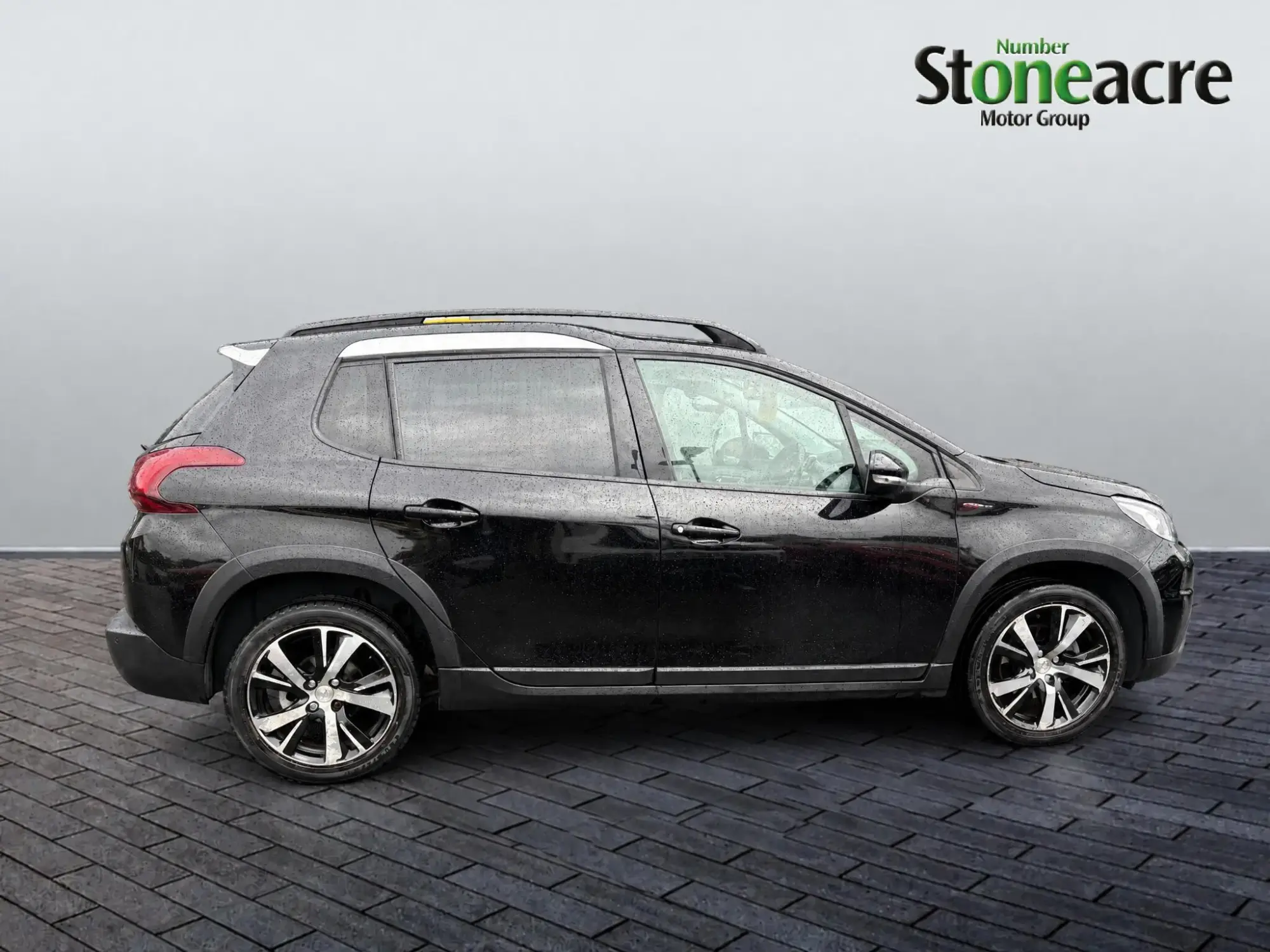Peugeot 2008 Image 2