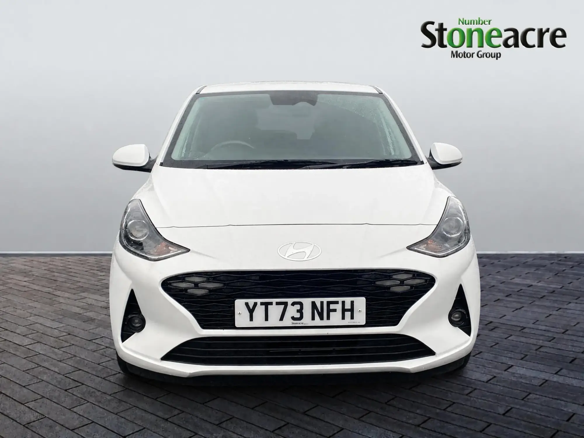 Hyundai i10 Image 2 Hyundai i10 Image 2