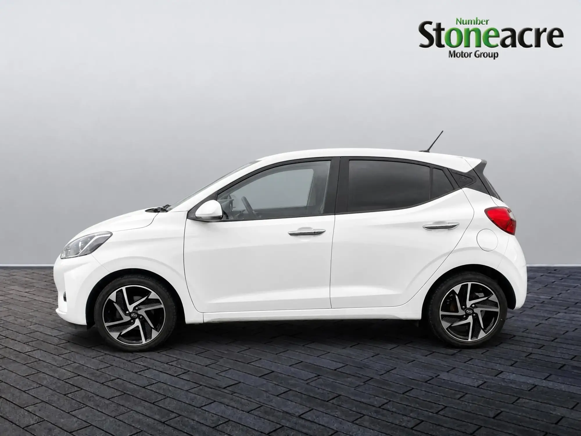 Hyundai i10 Image 5 Hyundai i10 Image 5