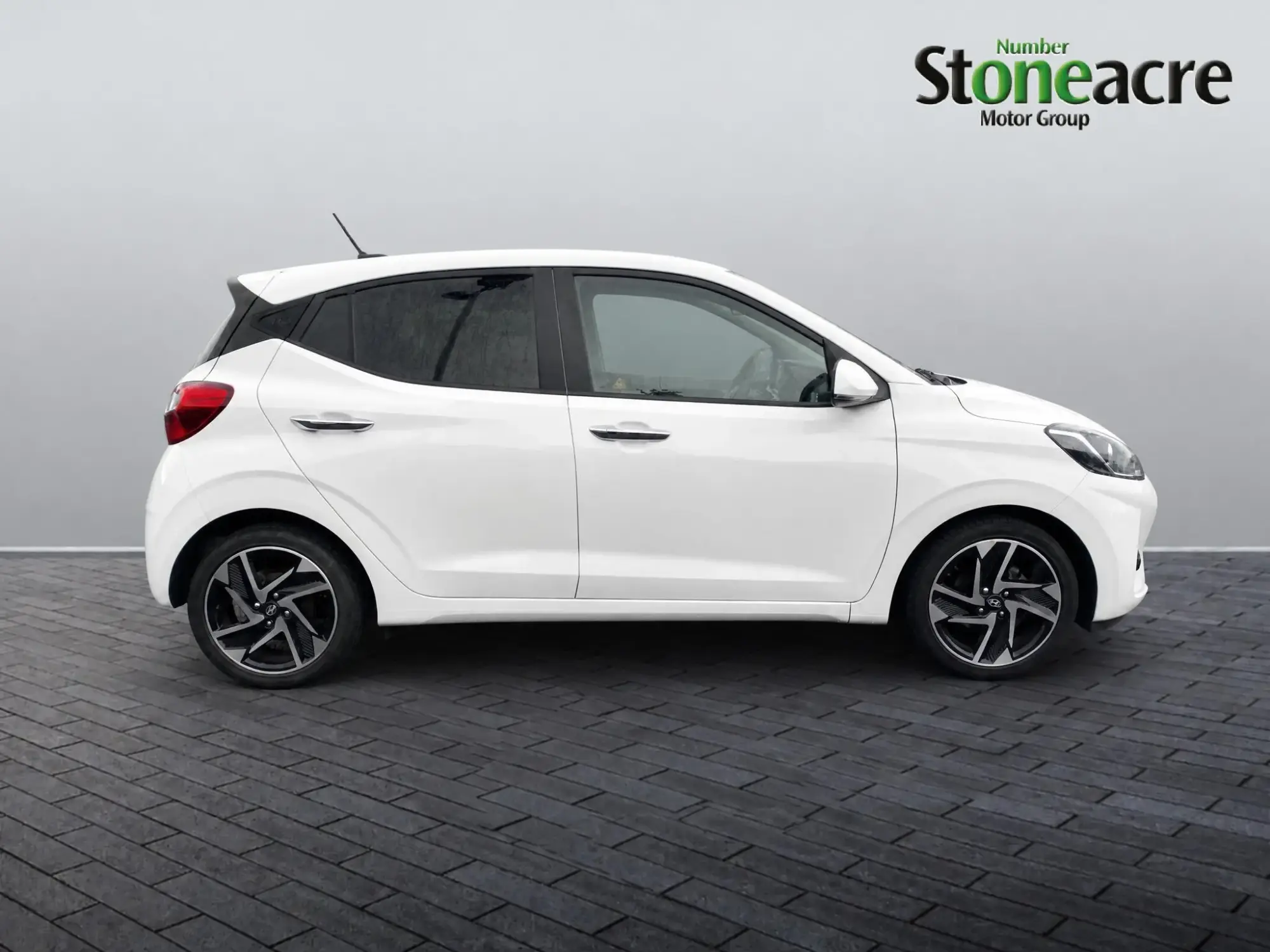 Hyundai i10 Image 7 Hyundai i10 Image 7