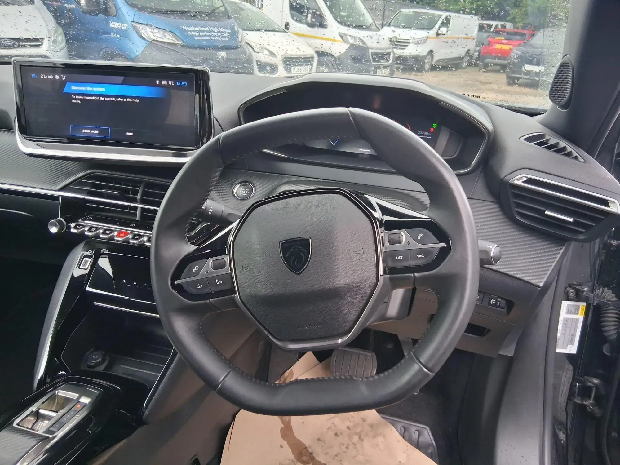 Peugeot E-2008 Image 13