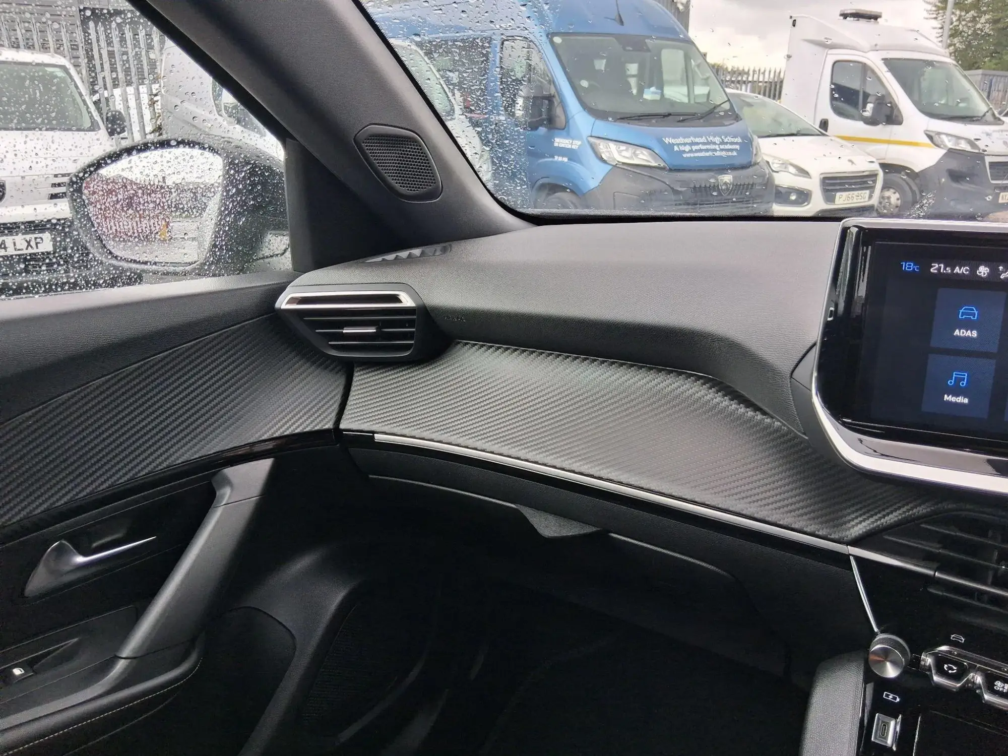 Peugeot E-2008 Image 20
