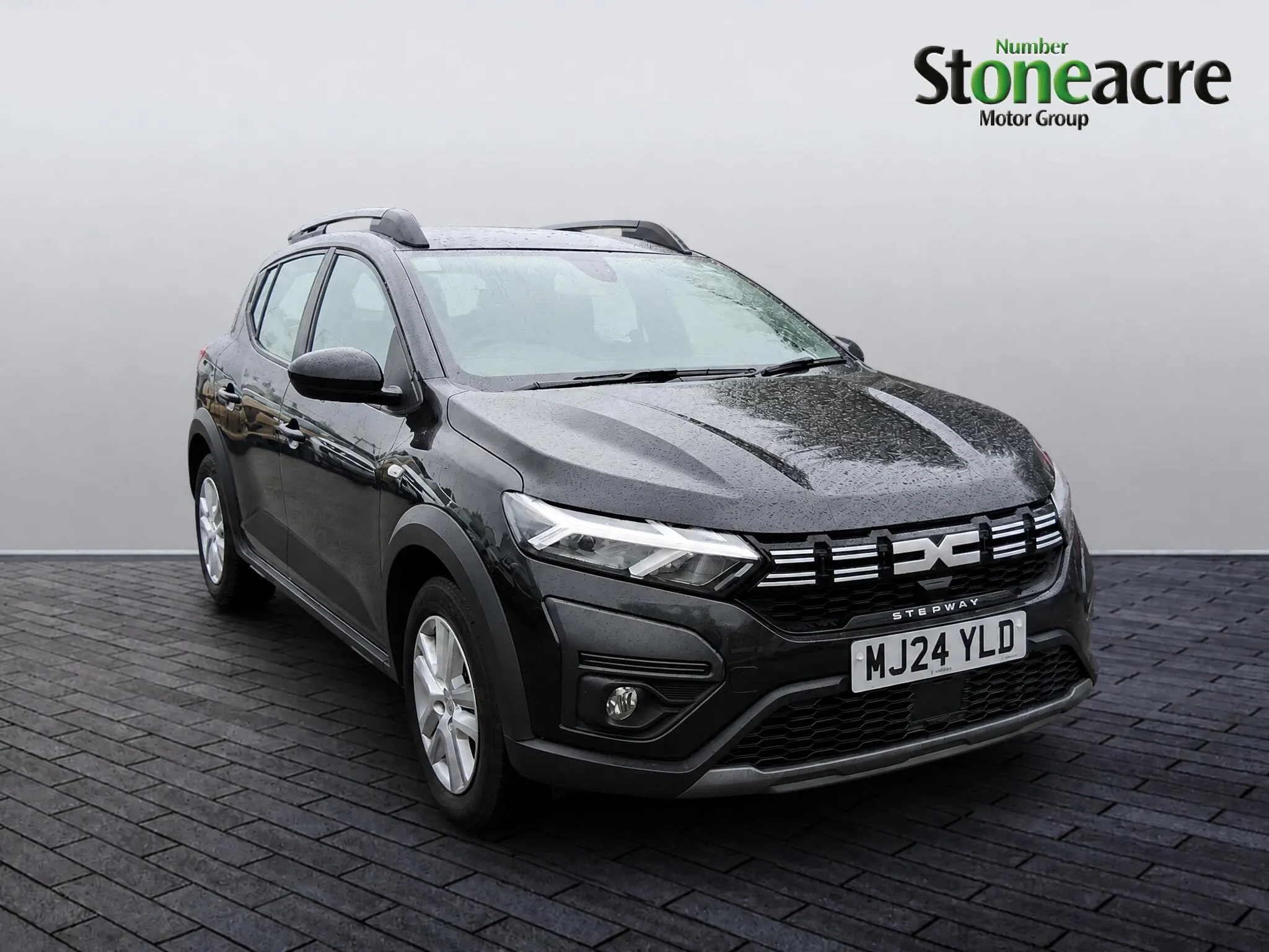 Dacia Sandero Stepway listing photo