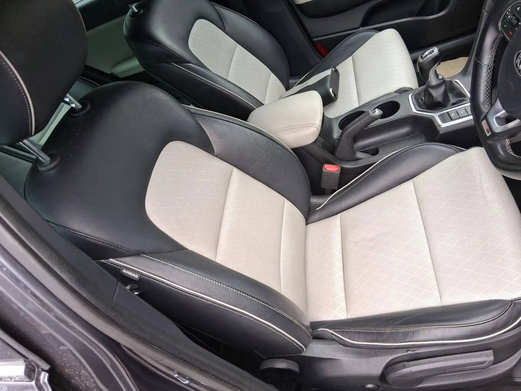 Kia Sportage Image 17