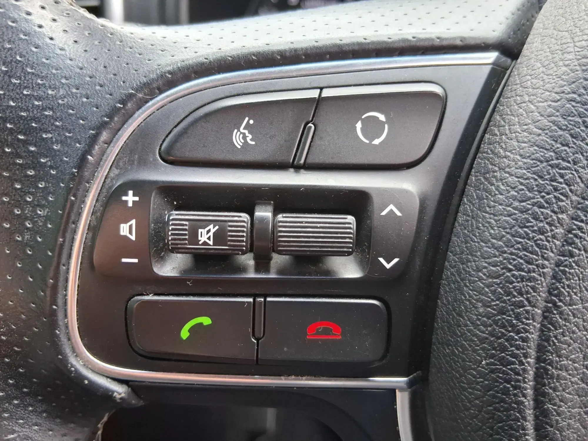 Kia Sportage Image 25