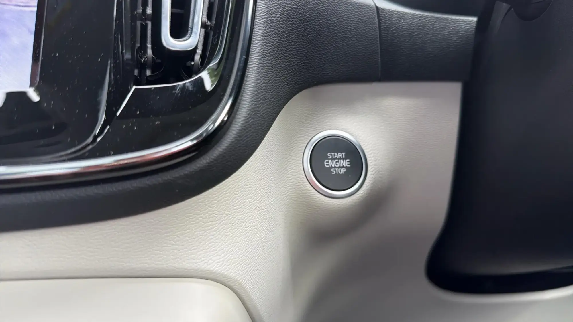 Volvo XC40 Image 25