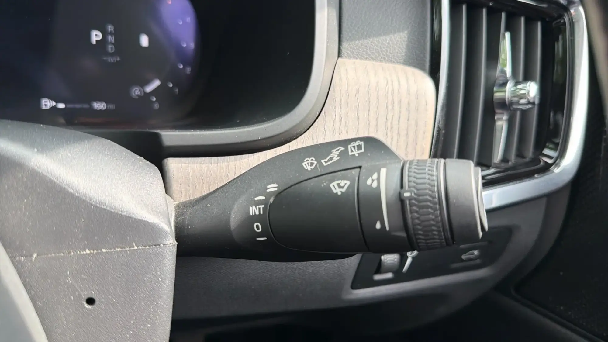 Volvo V90 Cross Country Image 22