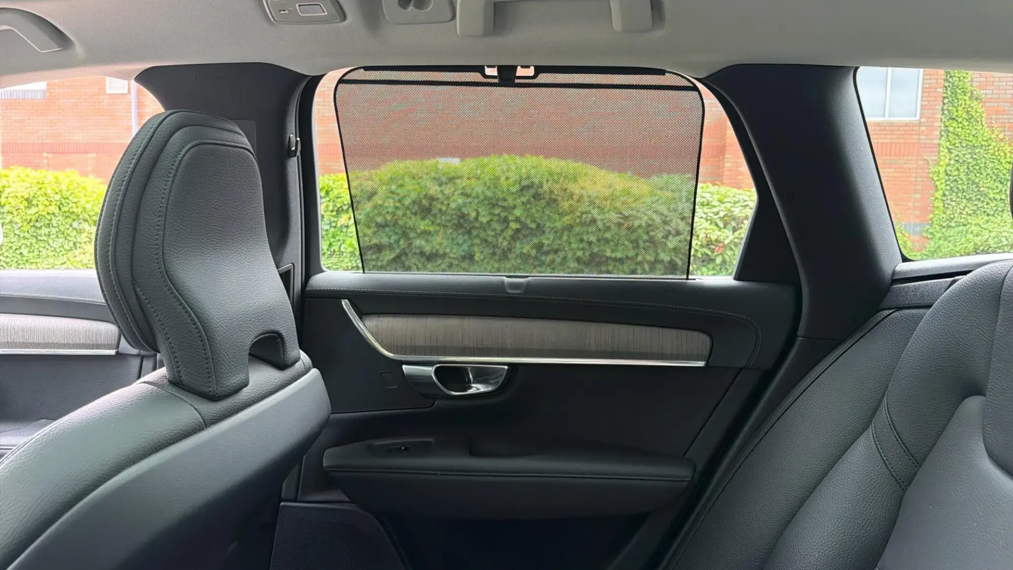 Volvo V90 Cross Country Image 35