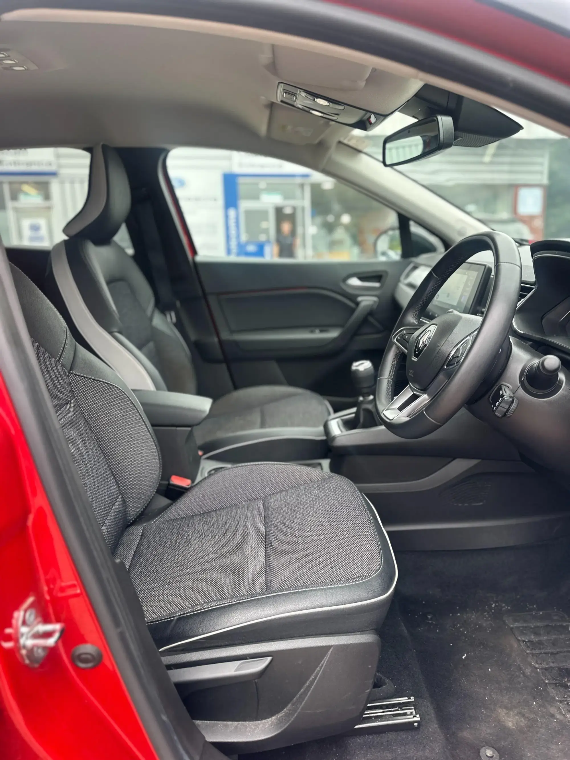 Renault Captur Image 12 Renault Captur Image 12