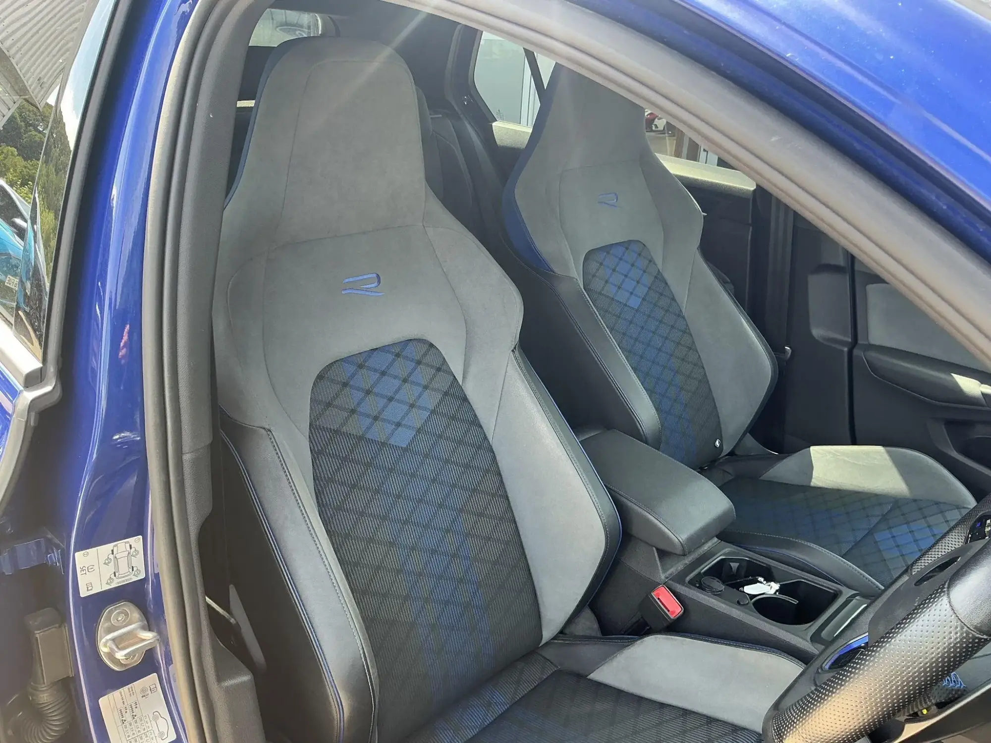 Volkswagen Golf R Image 11 Volkswagen Golf R Image 11