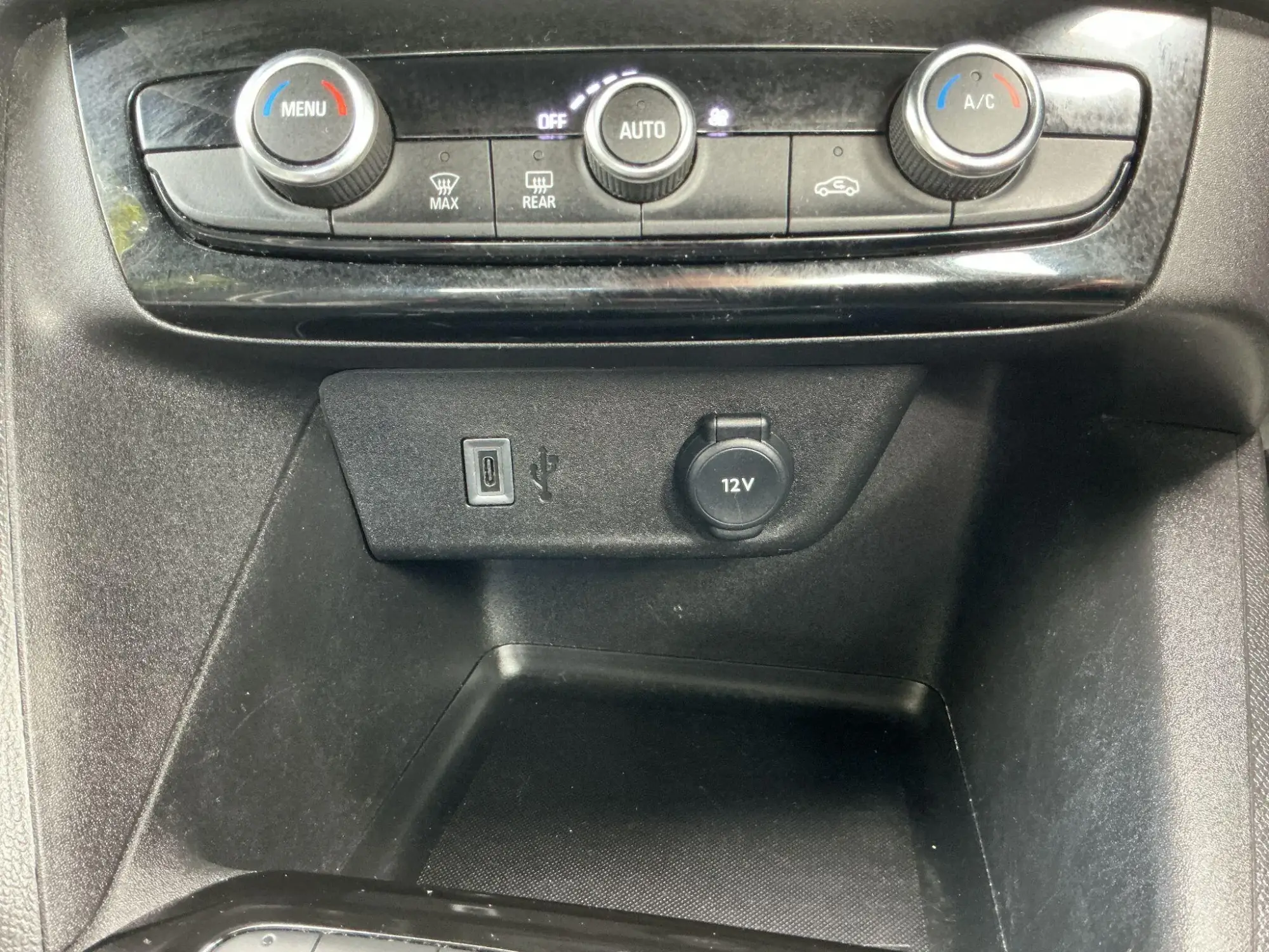Vauxhall Corsa Image 32