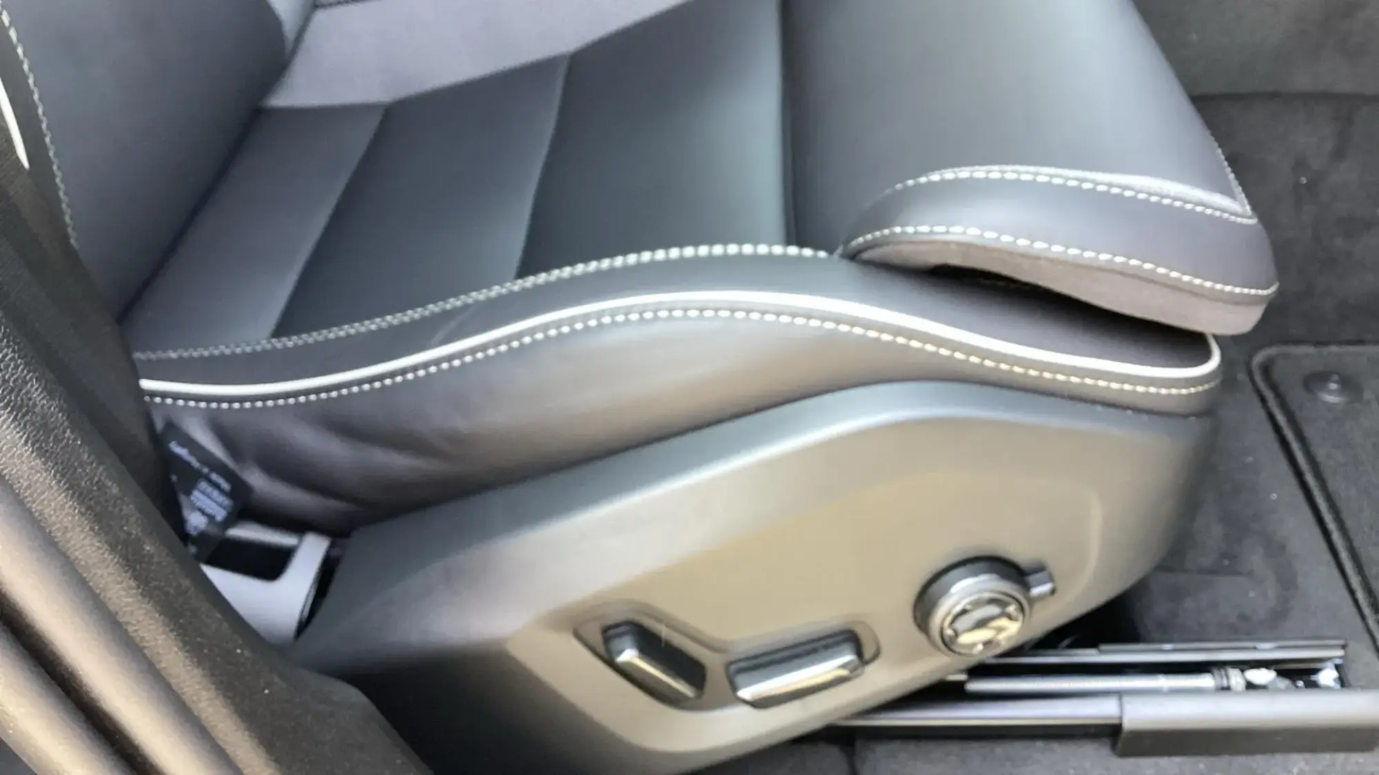 Volvo XC60 Image 34