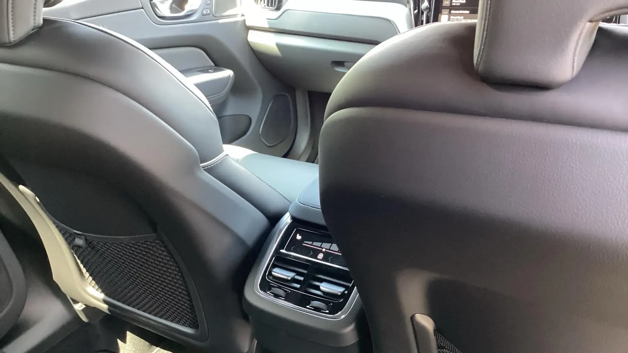 Volvo XC60 Image 35