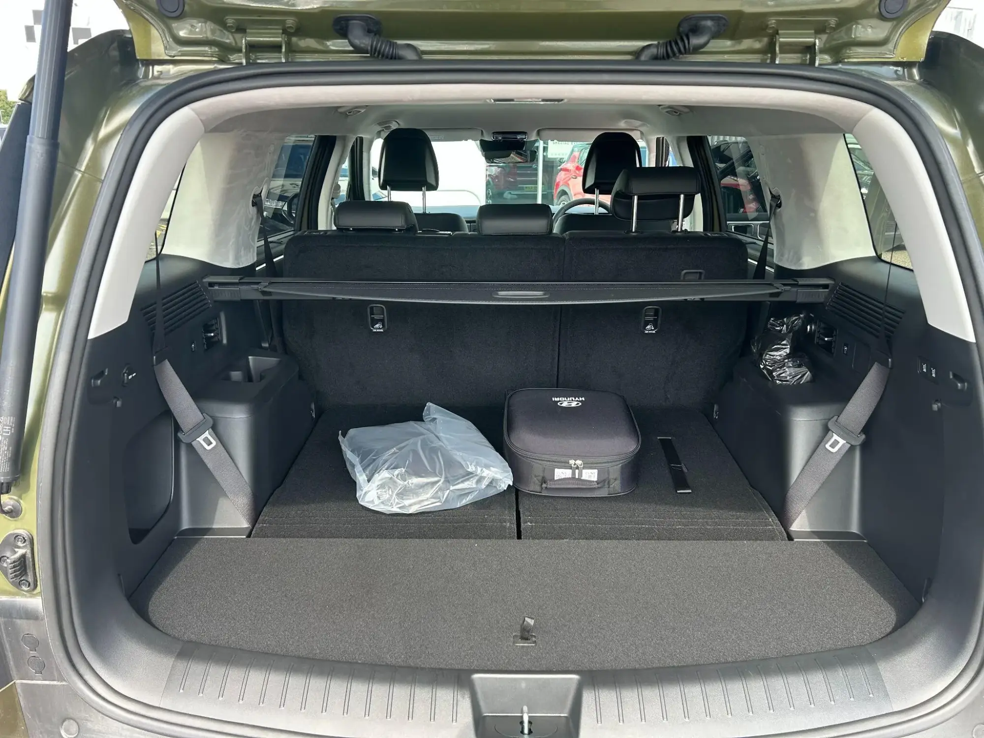 Hyundai SANTA FE Image 10