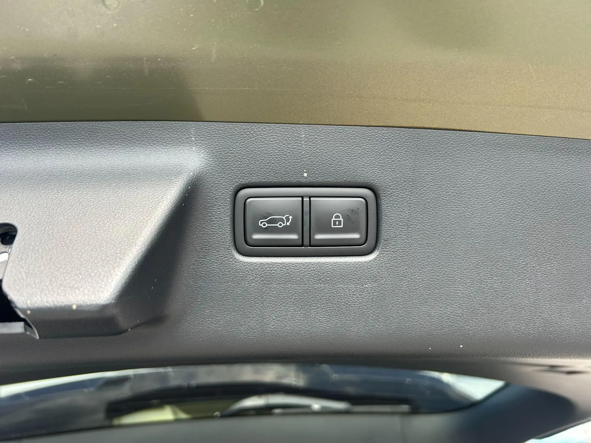 Hyundai SANTA FE Image 11
