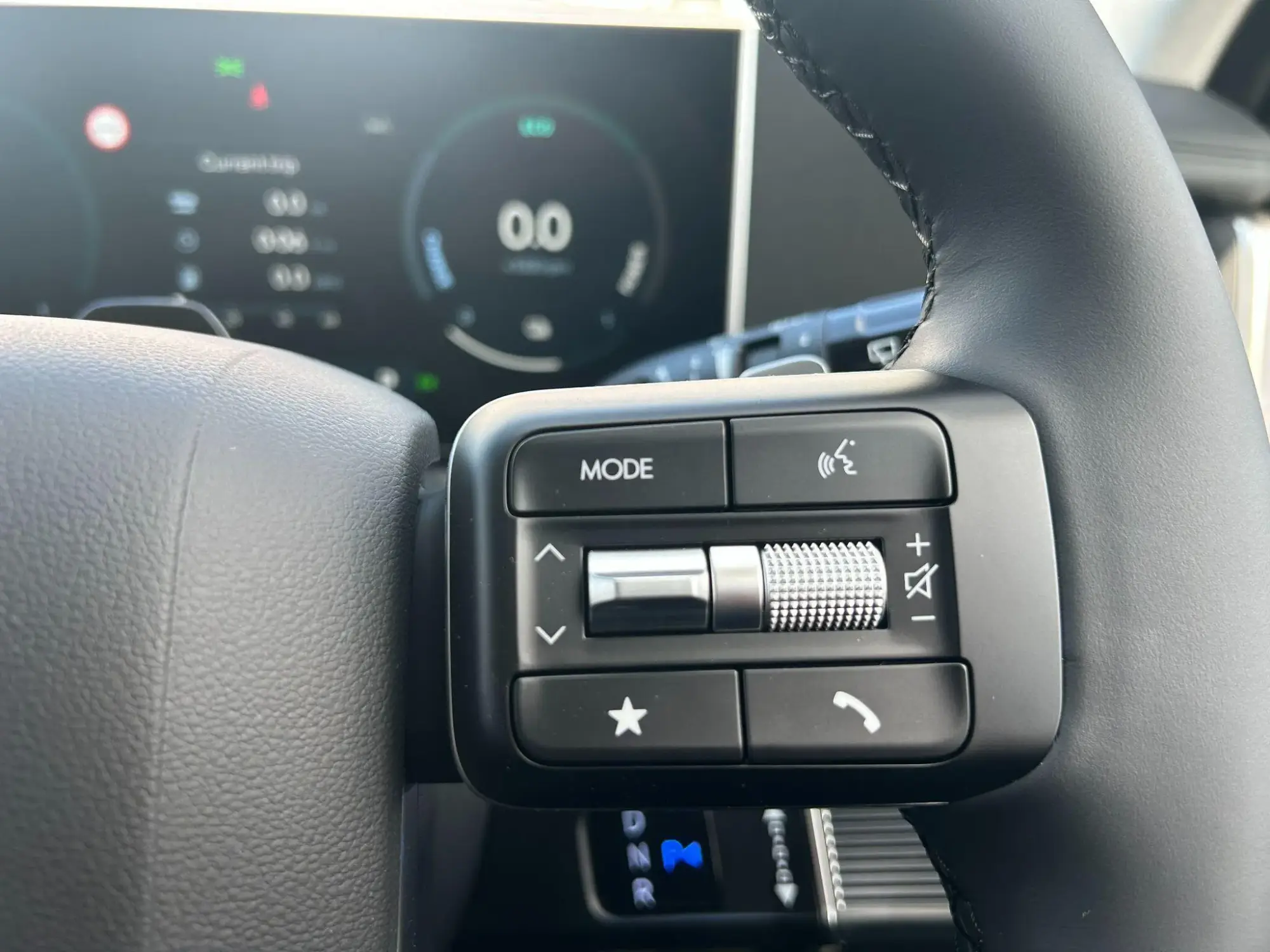 Hyundai SANTA FE Image 17