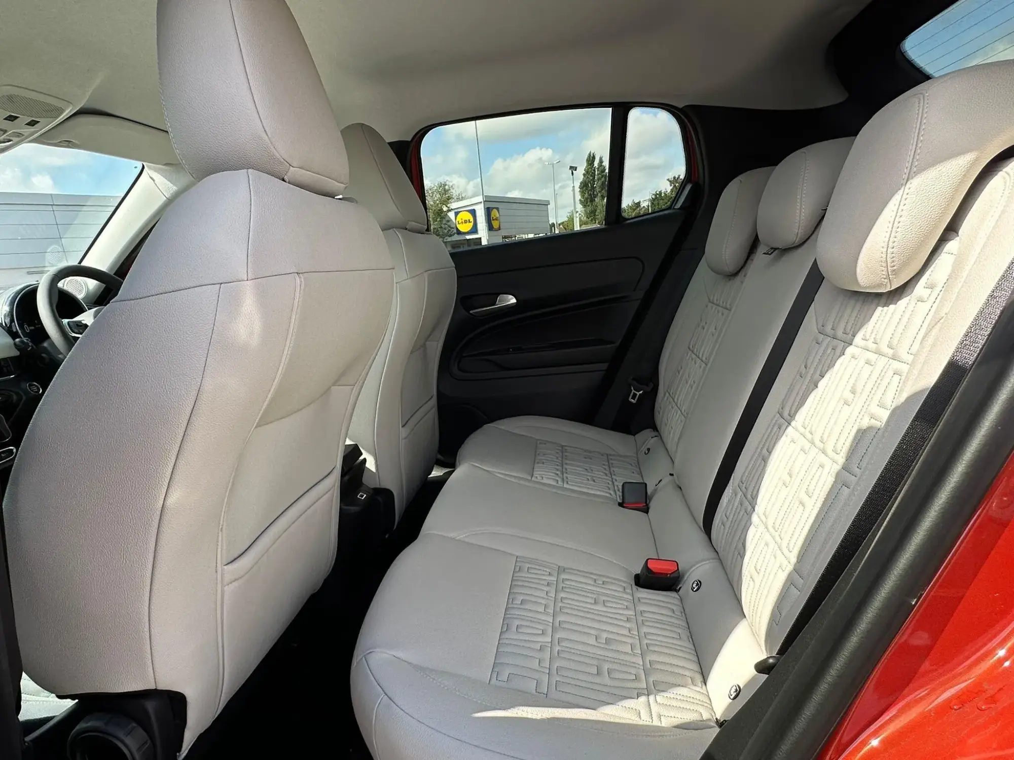 Fiat 600e Electric Image 17 Fiat 600e Electric Image 17