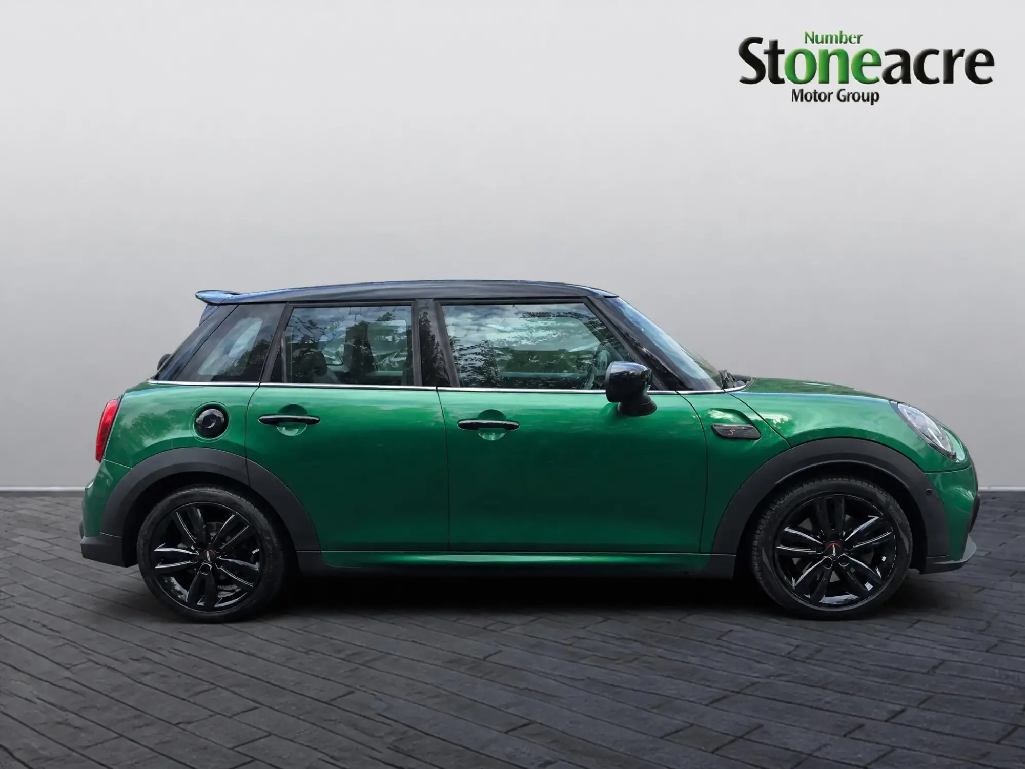 MINI Hatch Image 2 MINI Hatch Image 2