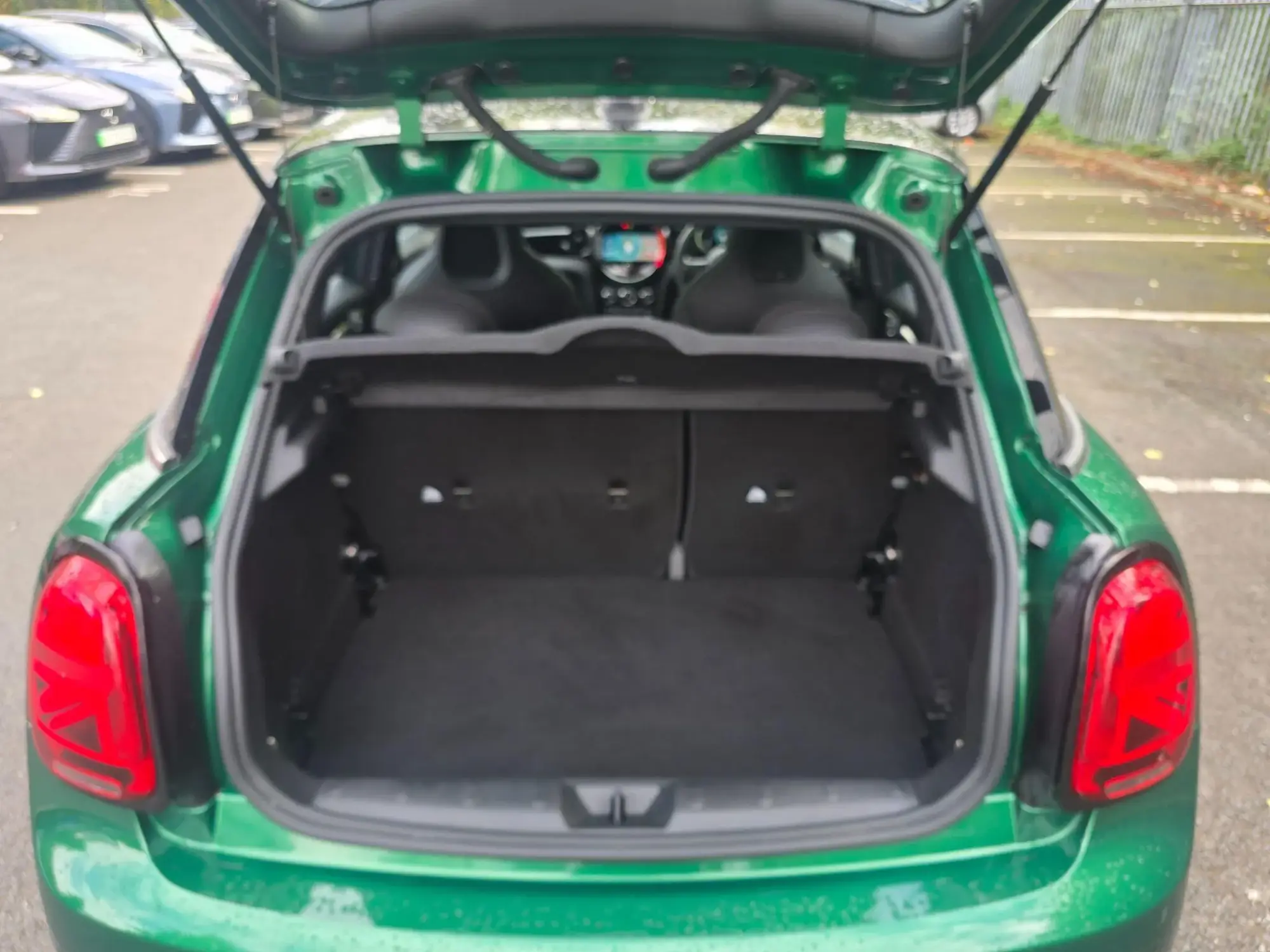 MINI Hatch Image 10 MINI Hatch Image 10