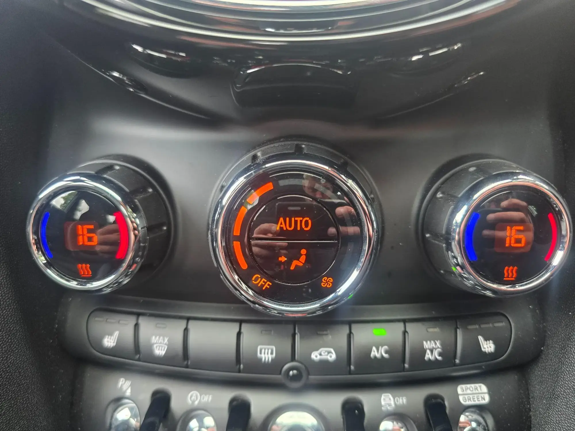 MINI Hatch Image 21 MINI Hatch Image 21