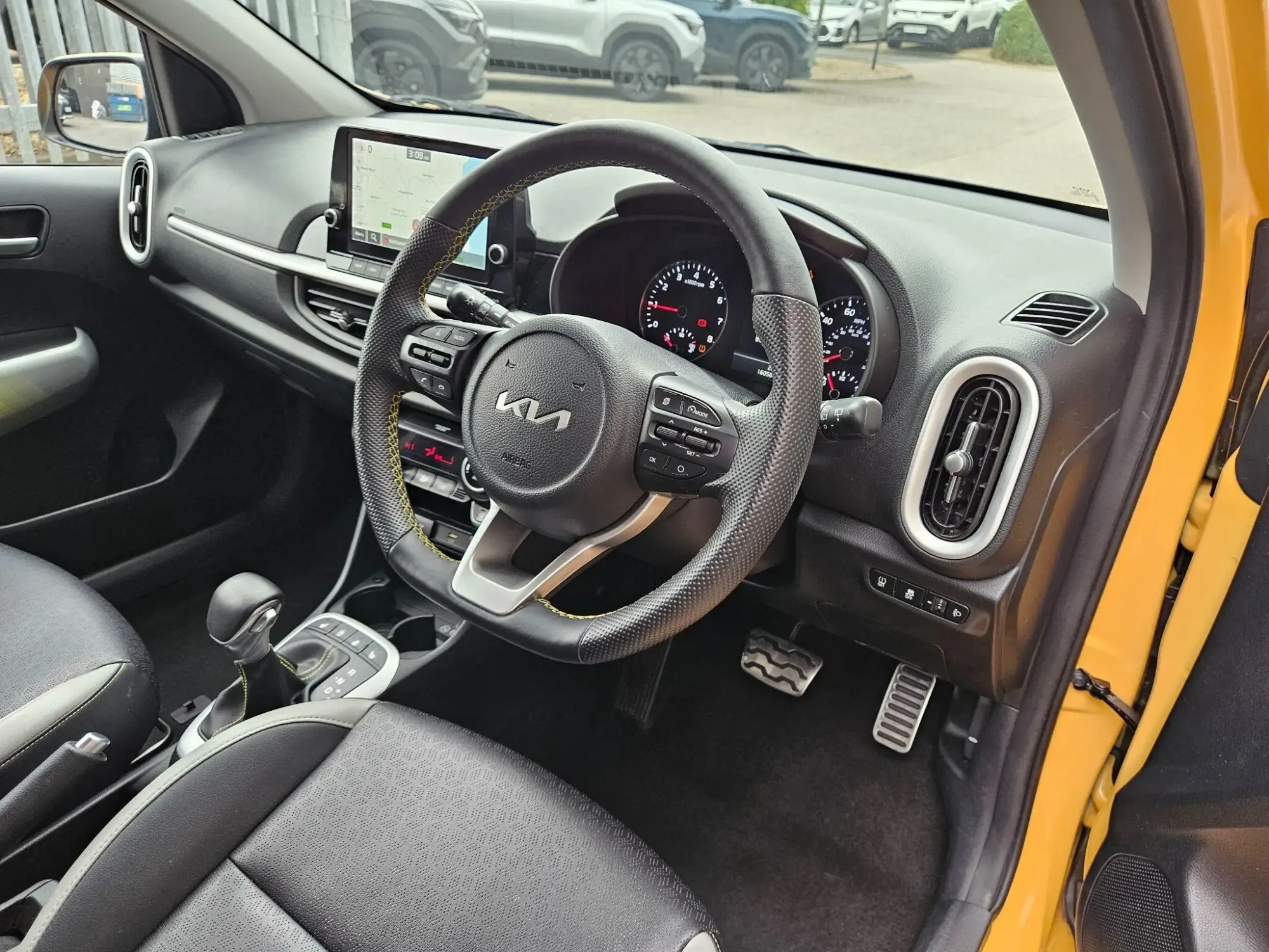 Kia Picanto Image 11