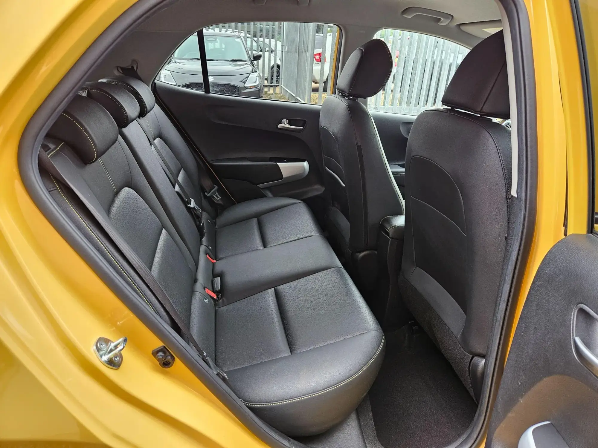 Kia Picanto Image 18